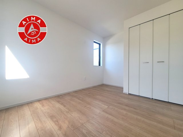 福岡市南区屋形原1丁目第2-2棟（1号棟）の子供部屋|穏やかな光が差し込む室内には、穏やかな時間が流れます。