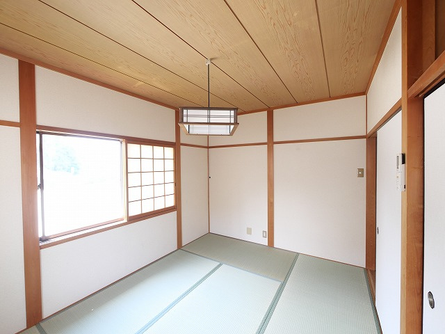 メゾン青和 IIの和室|きれいな和室です