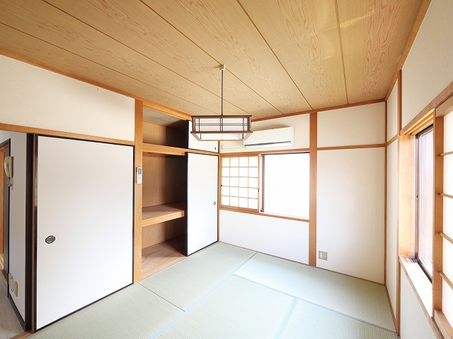 メゾン青和 IIの和室|きれいな和室です