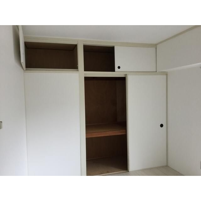 ヴィラ狭山ヶ丘の収納