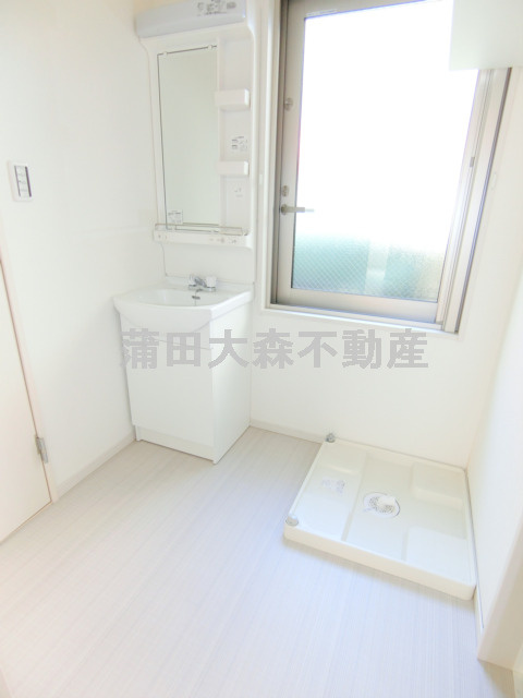 イクシオ下丸子の洗面所|独立洗面台　室内洗濯機置き場　洗面脱衣所