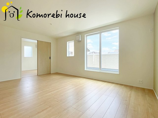 さいたま市西区佐知川　第1期　新築戸建て　リナージュネクスジー　02の居間・リビング|リビングです