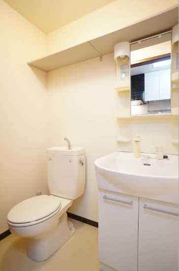 サンパティーク戸越　積水ハウス施工　ネット無料　バストイレ別の洗面所