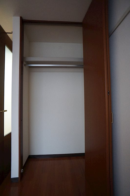 サンパティーク戸越　積水ハウス施工　ネット無料　バストイレ別の収納