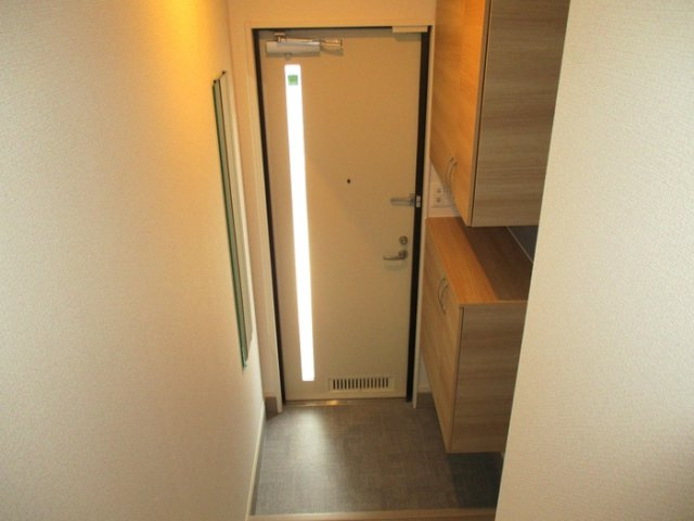 セジュール　ルピナスの玄関