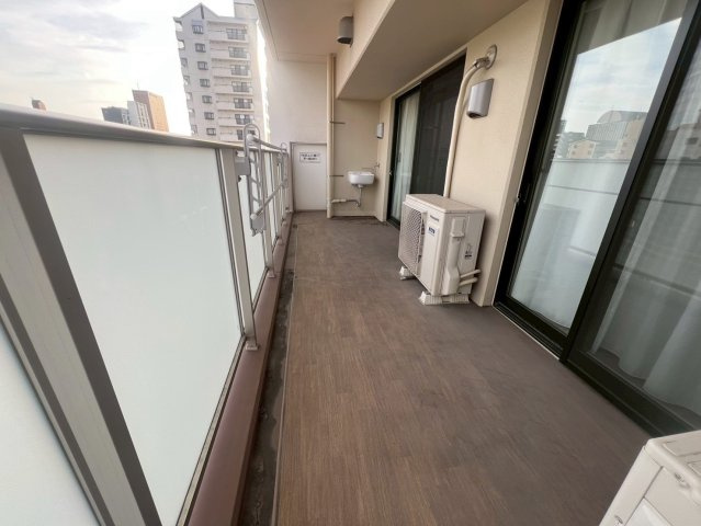 グランディレジデンス和歌山三木町のバルコニー