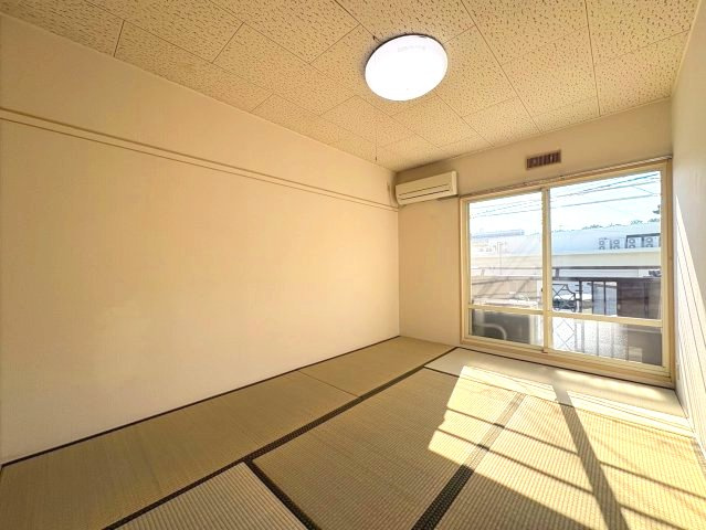 伸和ハイツの和室