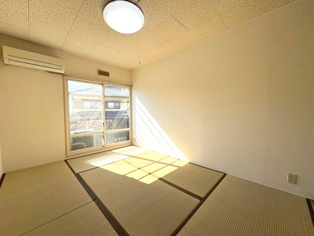伸和ハイツの和室