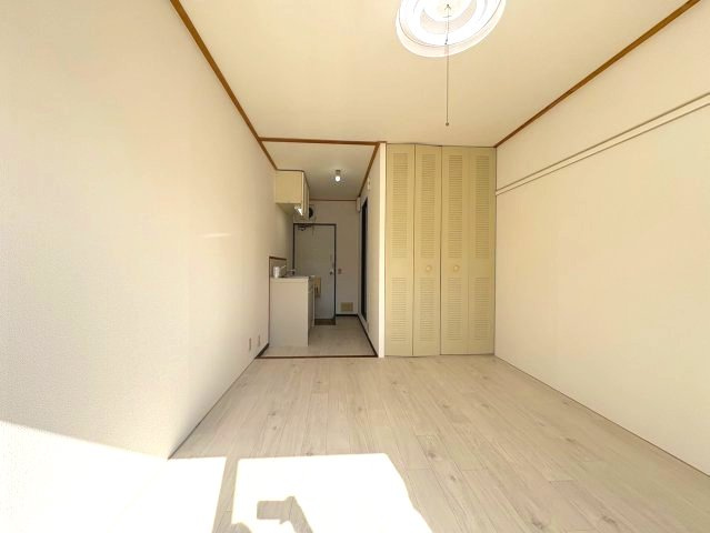 伸和ハイツの内装