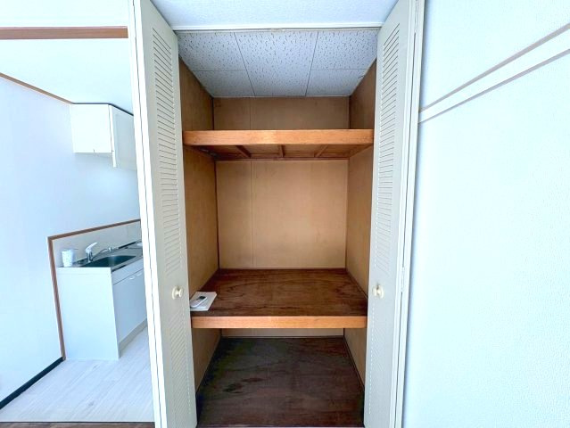 伸和ハイツの収納