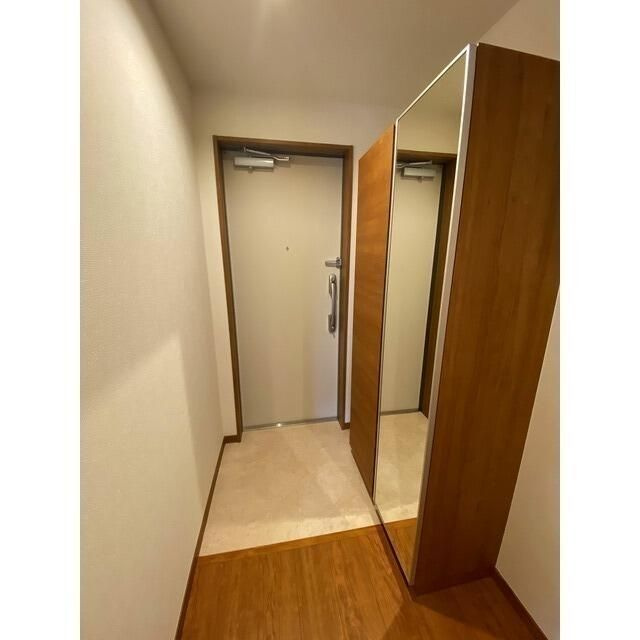 横浜市戸塚区矢部町のアパートの玄関