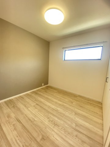 【洋室】 | 小山2丁目IV