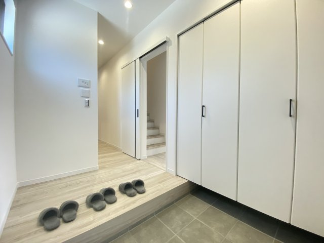 【玄関】 | トレステージ小山2丁目IV