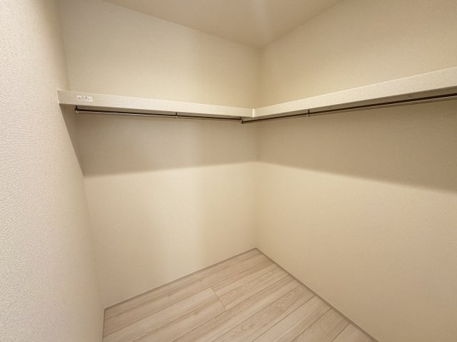 うるま市前原（全10棟）3号棟の収納|3号棟　洋室7.5帖＋WIC付き♪