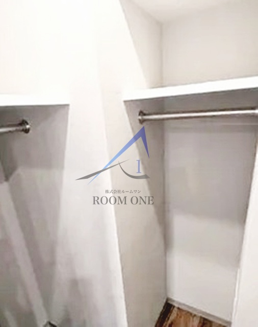 SYFORME　WASEDAの収納|ウォークインクローゼットです。
