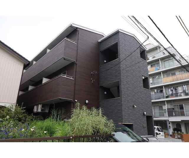 Ｊ・ＴＯＷＮの外観
