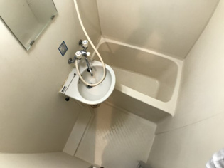 シンプルで機能的なユニットバスです！