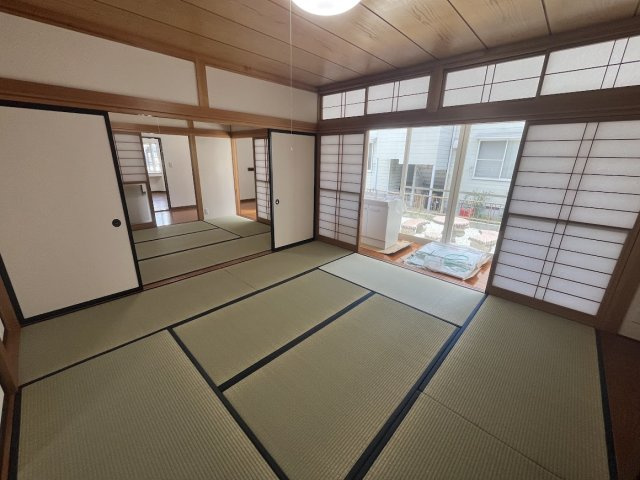 山形市西田5-25-45　の洋室|【リフォーム中】7/1撮影　２階東側６帖洋室