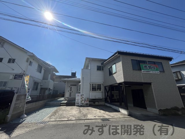 山形市西田5-25-45　の前面道路含む現地写真|8/6撮影