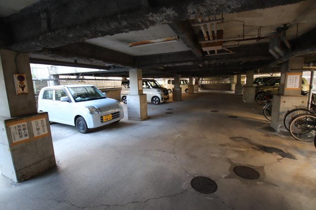 【駐車場】 | シティーコート滝谷