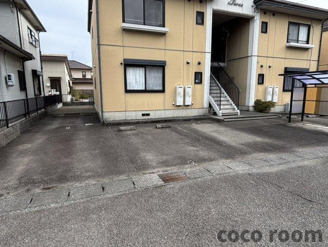 プレシールT　Ⅱの駐車場
