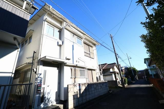 座間市ひばりが丘３丁目のアパートの外観