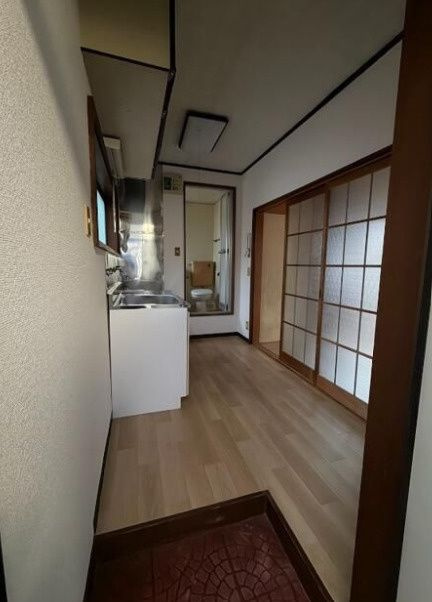 ワースエスティツの玄関