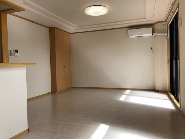 プリズムの内装