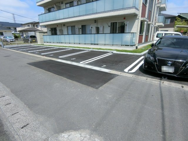 【駐車場】Ｄ－ｒｏｏｍ中倉