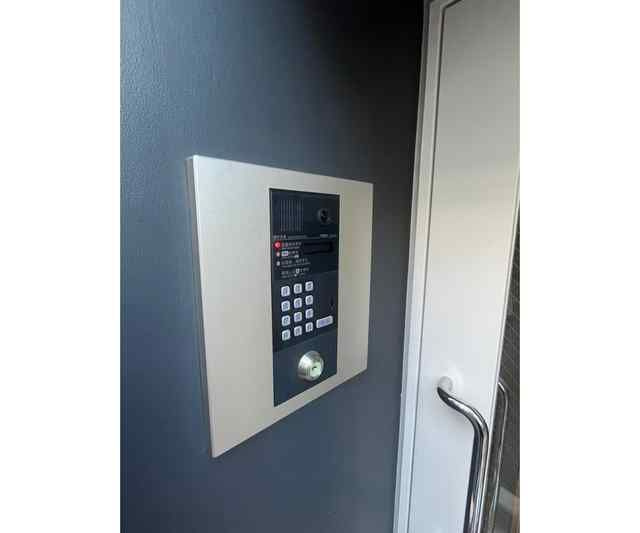 ブラン渋谷本町のエントランス|■モニタ付インターホン