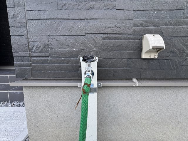 うるま市前原（全10棟）4号棟の設備|4号棟　外水栓♪