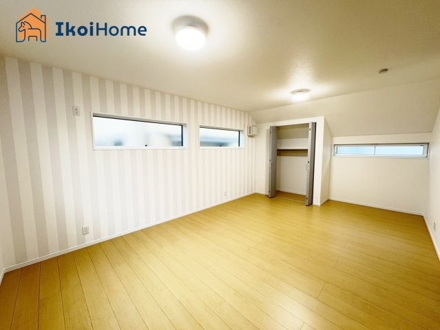 神戸市北区緑町5丁目　全2棟　新築戸建　2号地の子供部屋|【ホームページに現地動画掲載中】●年中無休：当日予約可●大きなベッド等も置いていただいていただけます