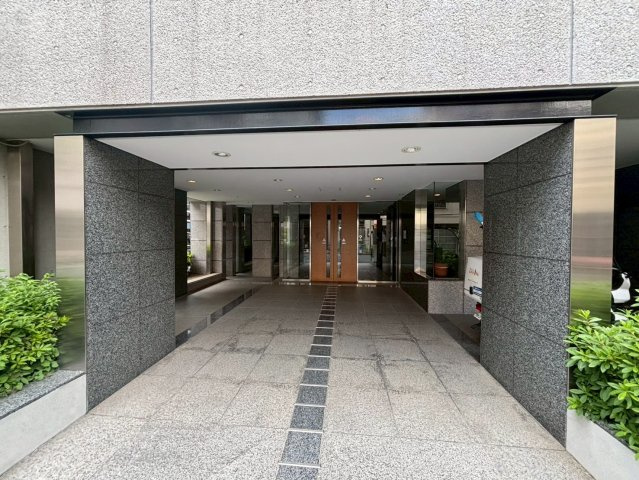 サンクタス築地のエントランス