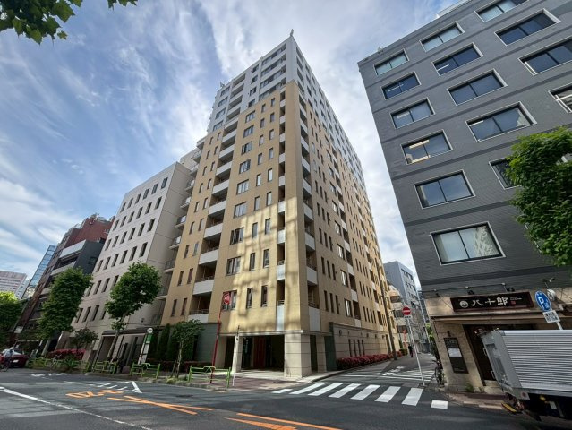 ファミール東銀座グランスイートタワーの外観