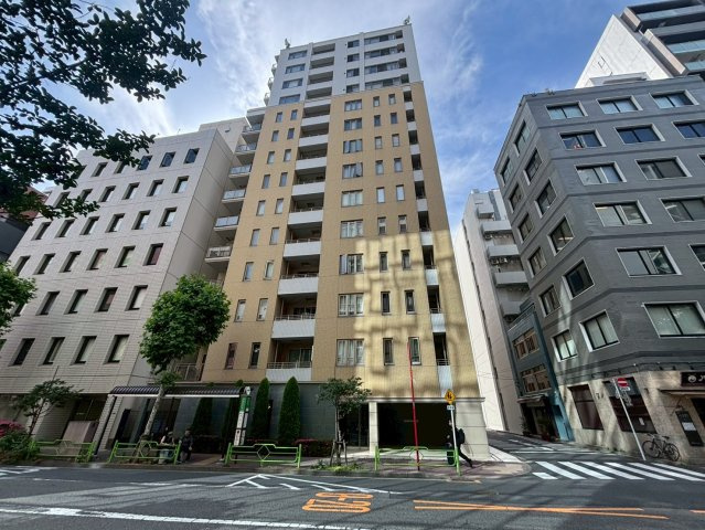 ファミール東銀座グランスイートタワーの外観