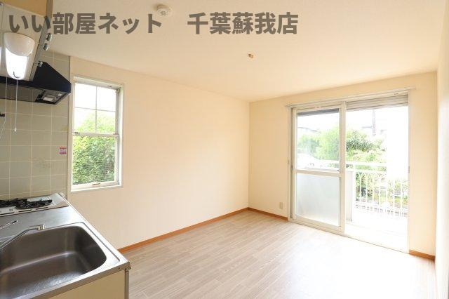 ウィステリアおゆみ野　Ｃの居間・リビング|使いやすい居間です