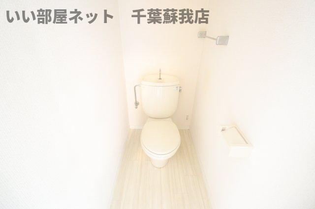 ウィステリアおゆみ野　Ｃのトイレ|ゆったりとした空間のトイレです