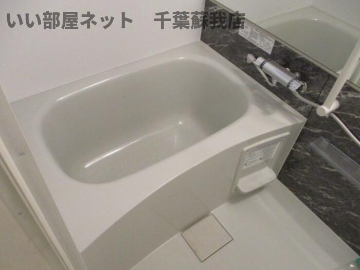 ウィステリアおゆみ野　Ｃの浴室|コンパクトで使いやすいお風呂です