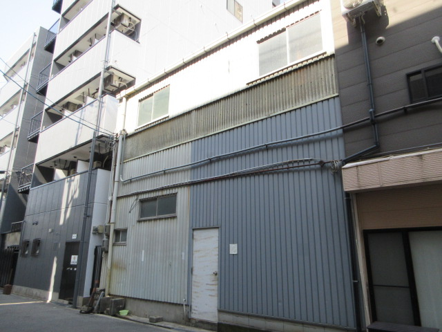 大阪市浪速区恵美須西３丁目の倉庫