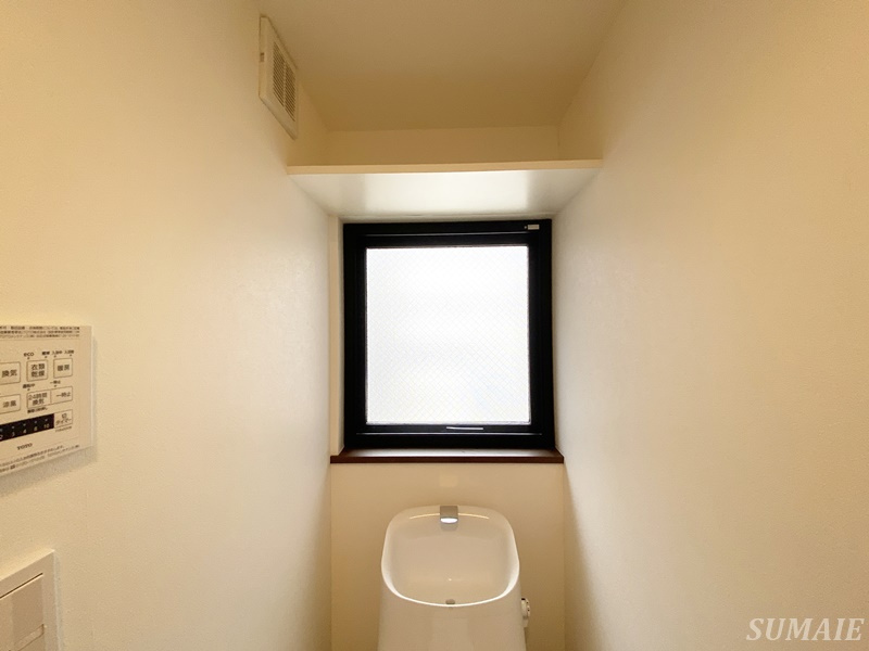 マリスタ北池袋の内装|トイレに窓☆