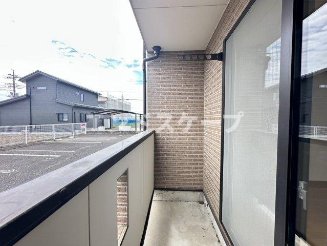 エムヴェールのバルコニー|高崎、前橋のお部屋探しはエンドスケープまで！お客様の理想お聞かせ下さい♪