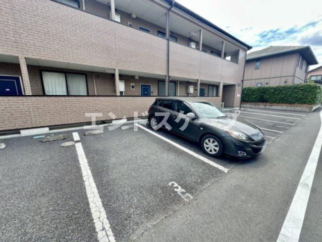 エムヴェールの駐車場|高崎、前橋のお部屋探しはエンドスケープまで！お客様の理想お聞かせ下さい♪