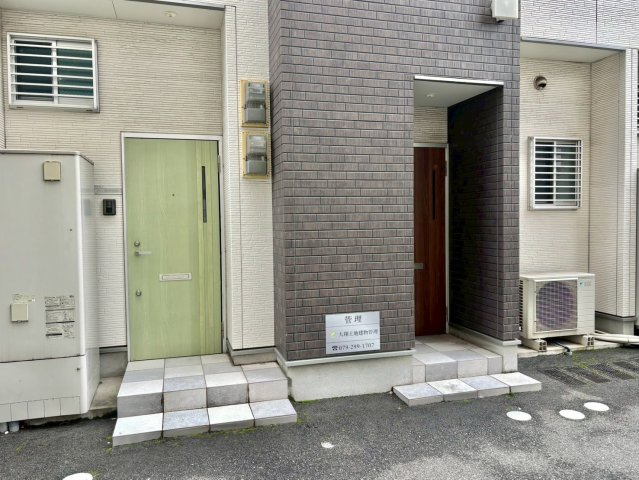 WITH ROSE神屋町のエントランス