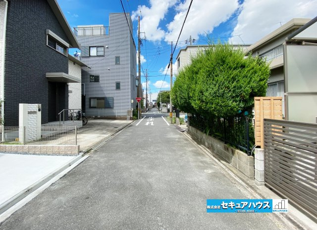 【本日ご案内可能】名古屋市南区三条2丁目　全1棟の前面道路含む現地写真|事前予約にて現地ご見学いただけます！お気軽にお問い合わせください♪
■株式会社　セキュアハウス■
住宅ローンに強く、知識、経験豊富なスタッフ在籍
お客様に寄り添い、ご成約後もサポート致します。　　　　