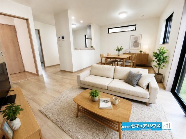【本日ご案内可能】名古屋市南区三条2丁目　全1棟の居間・リビング|【LDKイメージ】
※家具はイメージです。
◆日当たりが良く温かい広々リビングは家族の団らんスペースになります。