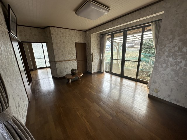 津山市日上　中古住宅　２DK の洋室