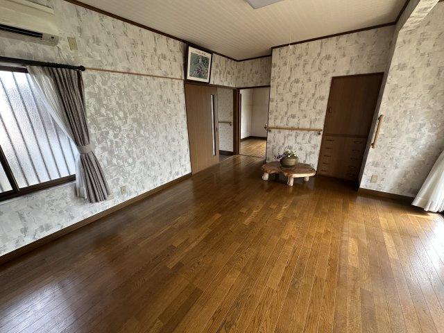 津山市日上　中古住宅　２DK の洋室