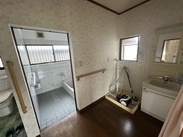 津山市日上　中古住宅　２DK の脱衣所