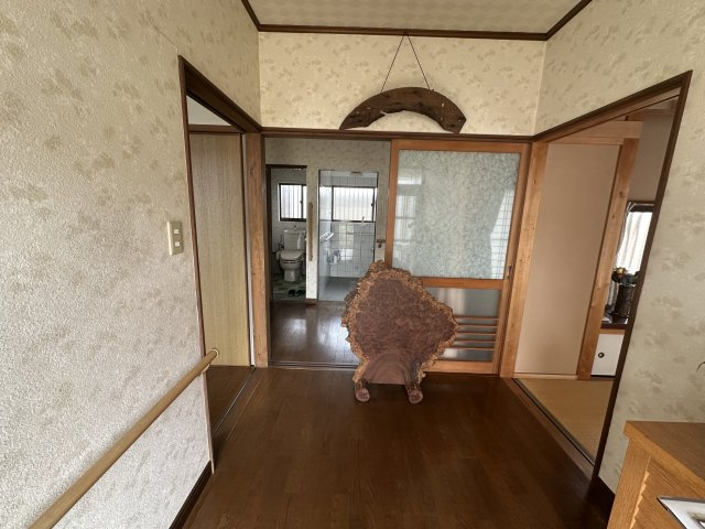 津山市日上　中古住宅　２DK のその他|玄関ホール