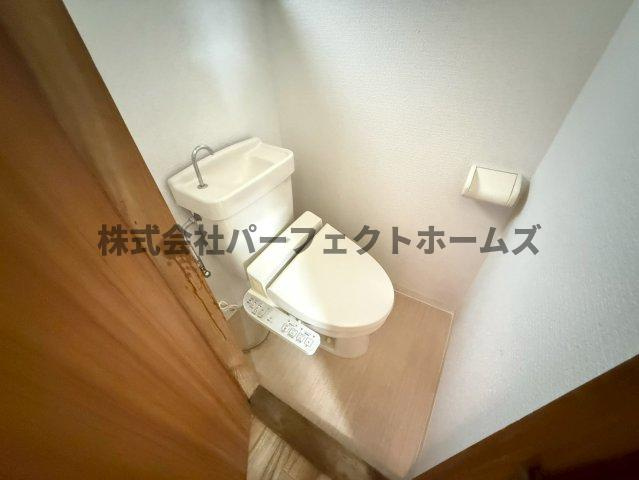 大成町戸建　賃貸のトイレ|落ち着いたトイレです